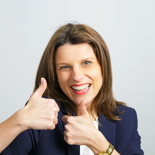 Pilar Martínez,Recursos Humanos. 